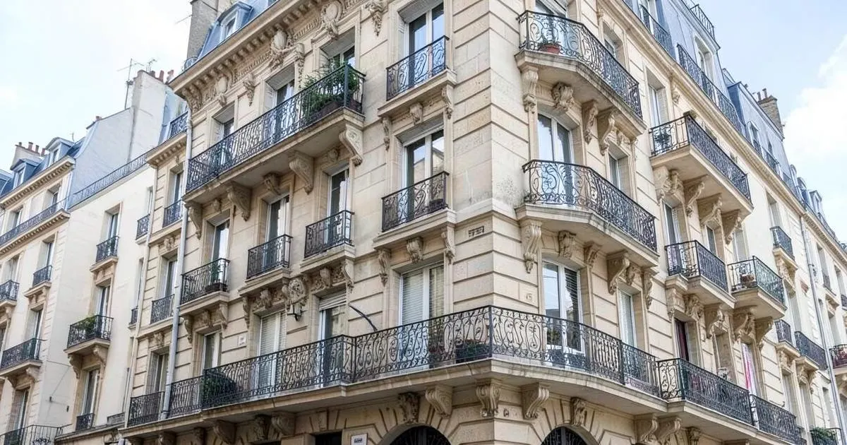 Façades d’immeubles anciens du centre-ville à Mulhouse